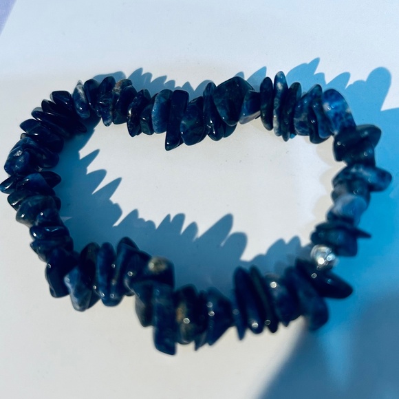 Lapis Gemstone Chips Beaded Stretch Bracelet w/ .925 silver crimp closure - Picture 1 of 2